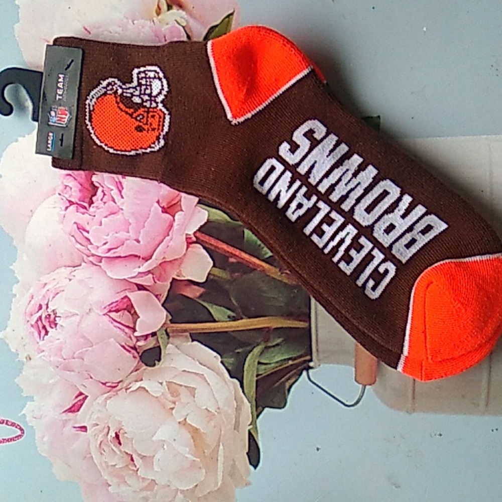 Cleveland Browns NFL Team Apparel Socks Size Large